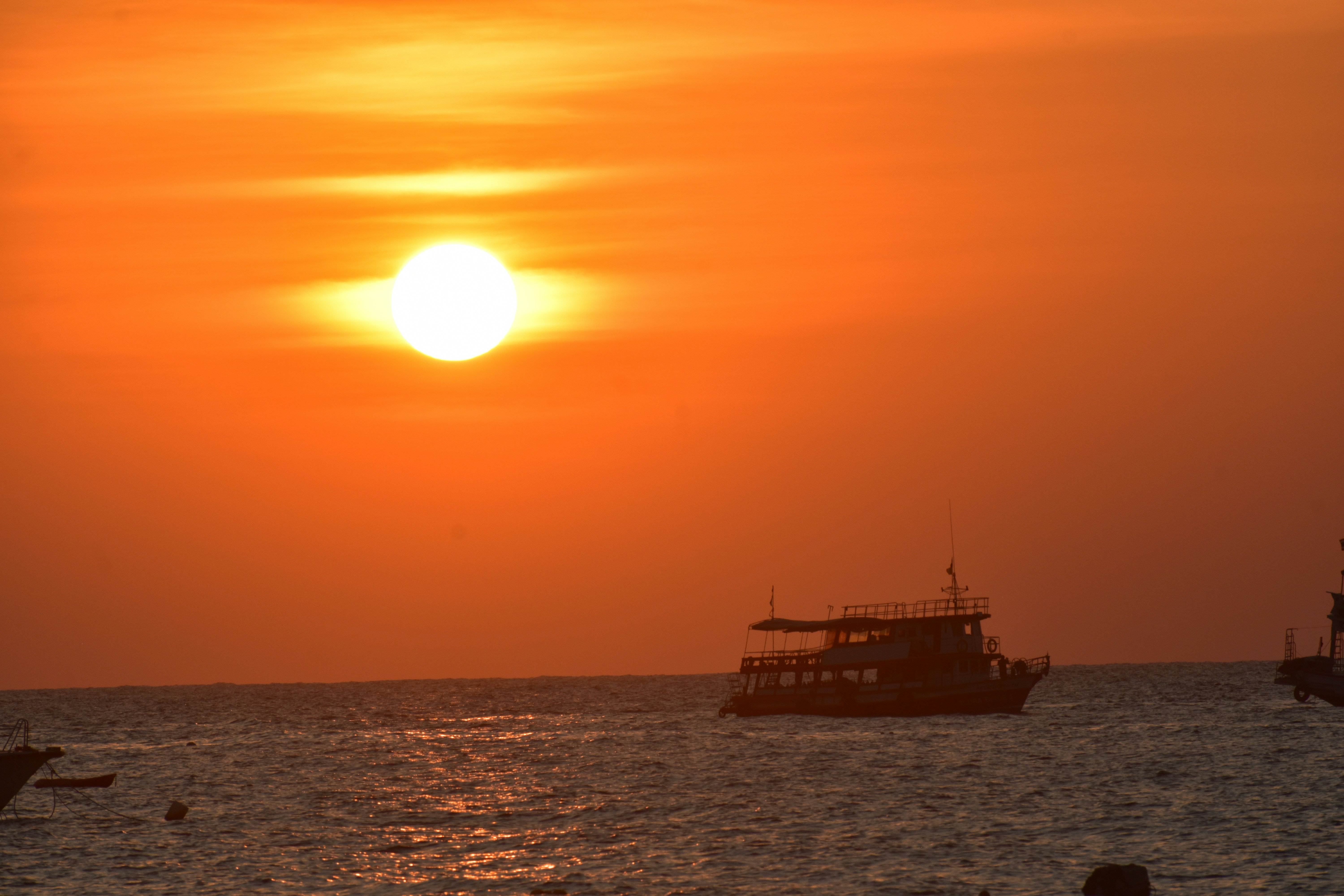 Luxury Sailing Catamaran – Racha Yai & Coral Island Discovery